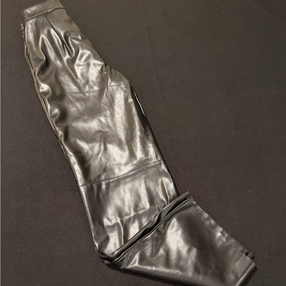 Guess Women's Jet Black Faux Leather  Vixen Pants Size XS NWT‎ - Picture 10 of 10